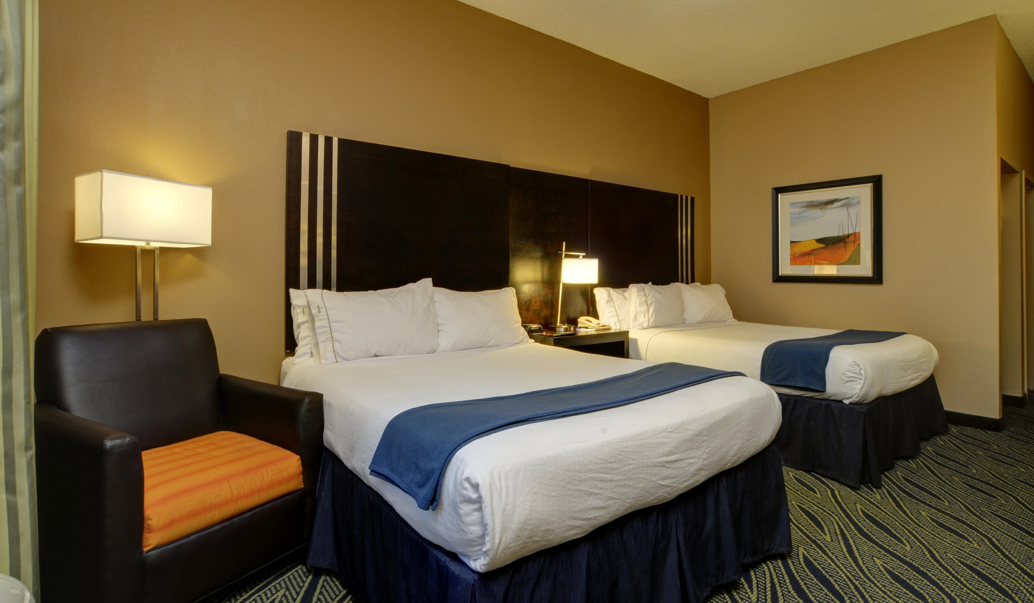 Holiday Inn Express & Suites Midwest City By Ihg Exterior photo