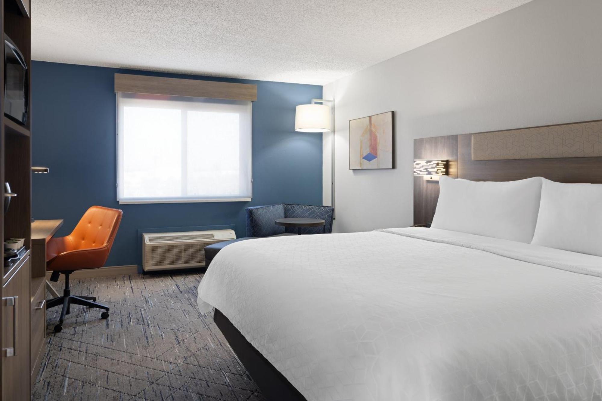 Holiday Inn Express & Suites Midwest City By Ihg Exterior photo